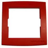 Marchio: NOTIFIER. Articolo: M700K-503/5. Cornice e adattatore che permettono il montaggio ad incasso dei pulsanti serie M3A e W3A su scatole 503. Confezione da 5 pz e una livella a bolla.