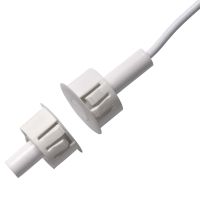 Marchio: ARITECH. Articolo: DC138S60. Contatto magnetico installazione ad incasso per porte in ferro, con 6m di cavo, alta sicurezza, IP67, certificato EN Grado 3 e VDS. Bianco