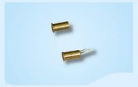Marchio: VIMO. Articolo: CTLI002CA. Il contatto magnetico CTLI002 ha dimensioni estremamente contenute e si adatta all’installazione su serramenti non ferromagnetici. Il corpo in ottone del magnete conferisce la massima resistenza ed affidabilità nel tempo. 4 conduttori per il collegamento del contatto NC con magnete vicino e tamper. La distanza minima garantita tra contatto e magnete è di 10 mm. Dimensioni mm 13x6,2Ø reed/magnete. Cavo 4 poli 100cm. EN50131-2-6 Grado 2 Classe IV IMQ. CEI 79/2 1°Liv IMQ.