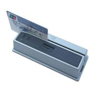 Marchio: ETER. Articolo: ETE MAG RDR. Lettore di carte magnetiche ISO7811-7815 traccia 2 stand alone da esterno – legge le carte Bancomat per apertura bussola – Programmazione tramite carta Master per aggiunta e cancellazione rapida degli utenti – uscita Wiegand 26bit – Uscita relè per attivazione porta - Dimensioni 138x56x32mm. - Colore grigio - Alimentazione 12VDC - Protezione IP68