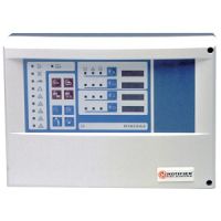 Marchio: NOTIFIER. Articolo: MINIGAS (USC690). Centrale di rivelazione gas a due linee sulle quali è possibile collegare tutti i rivelatori del tipo a doppia soglia. Su ciascuna linea possono essere collegati sino a tre rivelatori. Uscite a relè per preallarme, allarme e guasto ed uscite open collector di allarme e preallarme per linea ed inoltre un’uscita controllata per sirena . Le uscite hanno temporizzazioni programmabili ed il preallarme può essere autoripristinabile. Alimentazione da rete 230Vca. Alimentatore da 24Vcc 1,45A con carica batteria di 0,45A. Corrente ausiliaria di 0,8A. Ricarica di due batterie da 12Vcc 7Ah. Dimensioni 338mm x 238mm x 116mm.