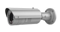 Marchio: ARITECH. Articolo: TVB-1203. Bullet Intelligente (analisi video) TruVision IP, 3MPx, PAL, ottica varifocal motorizzata 8-32mm, WDR, true D/N, 30m IR, slot SD/SHDC, POE (803.af) /12VDC, IP66. Compatibile con l'adattatore per montaggio da palo: TVD-M-PMA.